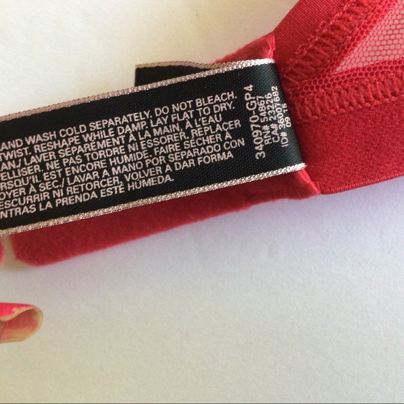 VICTORIAS SECRET VERY SEXY PUSH UP BRA RED… - Picture 8 of 15